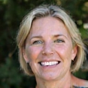 Πορτρέτο χαμογελαστού, υγιούς ατόμου, πελάτης 3